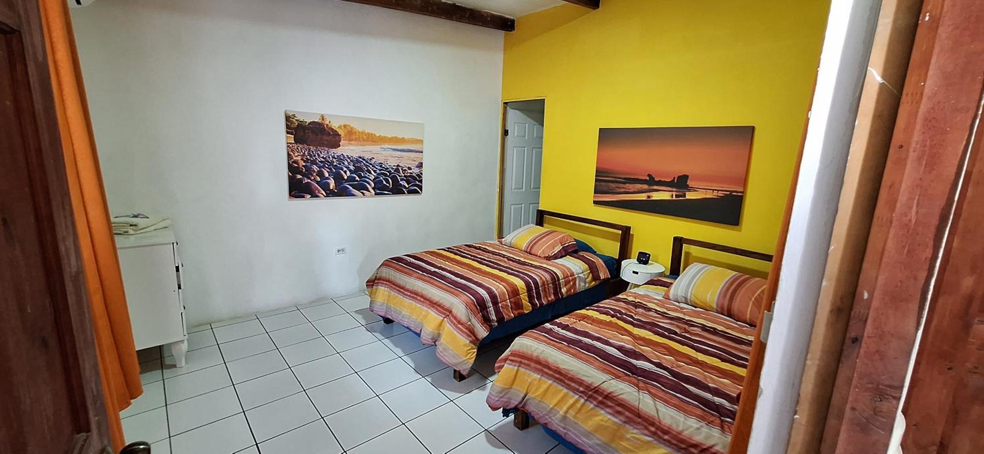 Layback Surf Hotel Tamanique Ruang foto